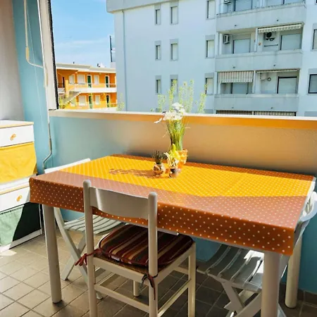 Bright With A Lovely Balcony *